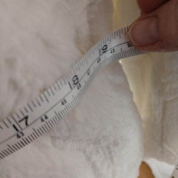 Laura Ashley White Faux White Fur Jacket - Small - Picture 5 of 10